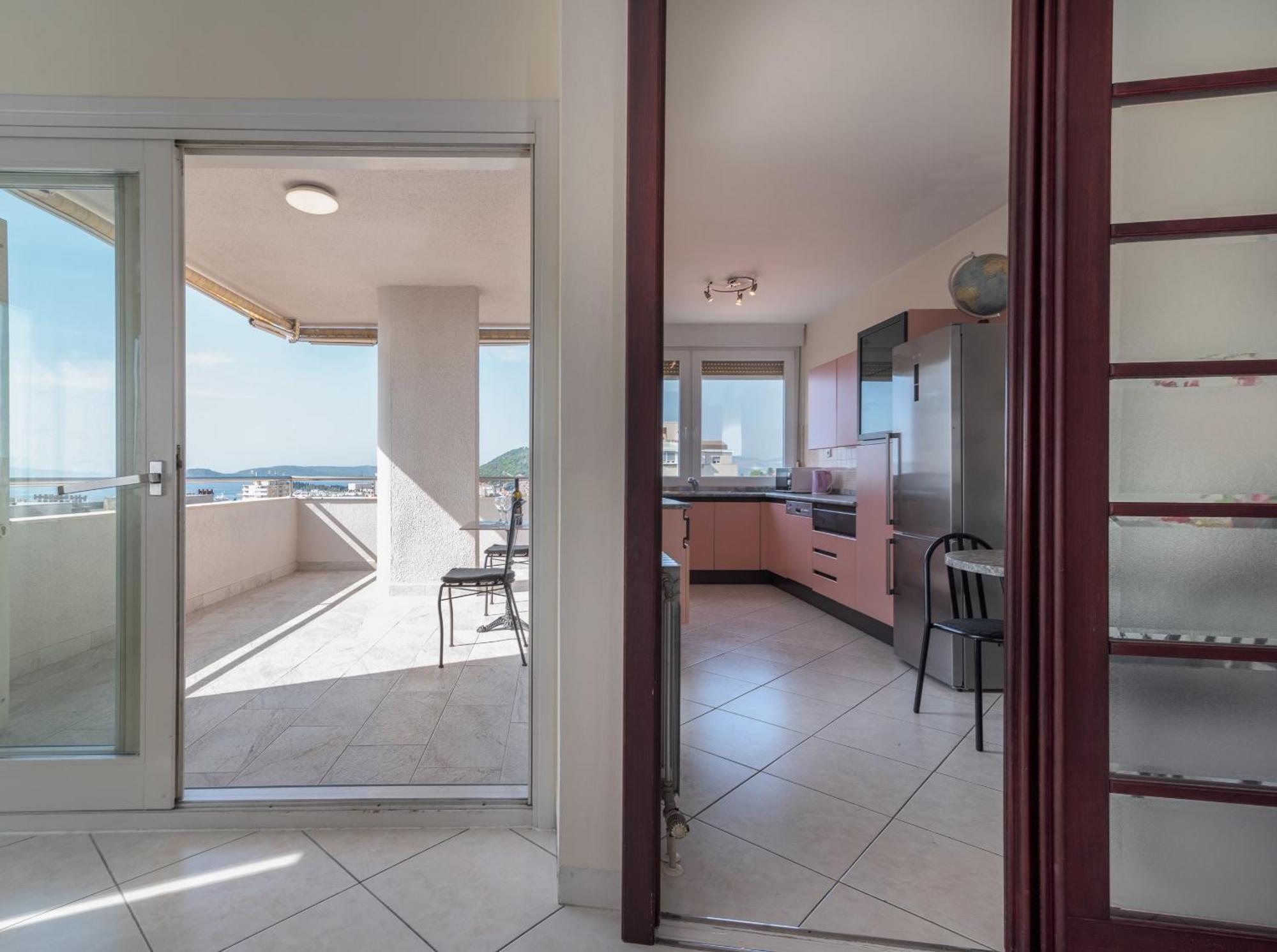 Luxury Overlooking The Appartement Split