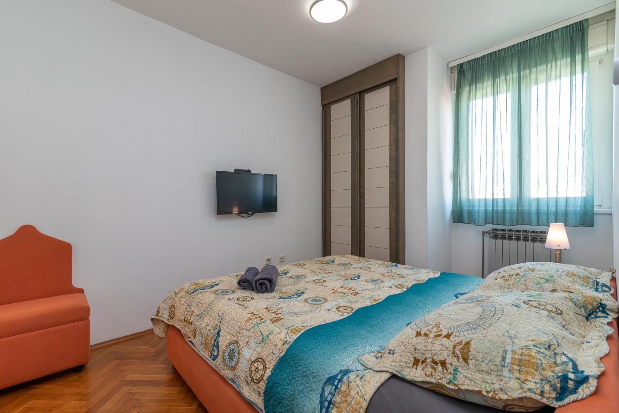 Luxury Overlooking The Split