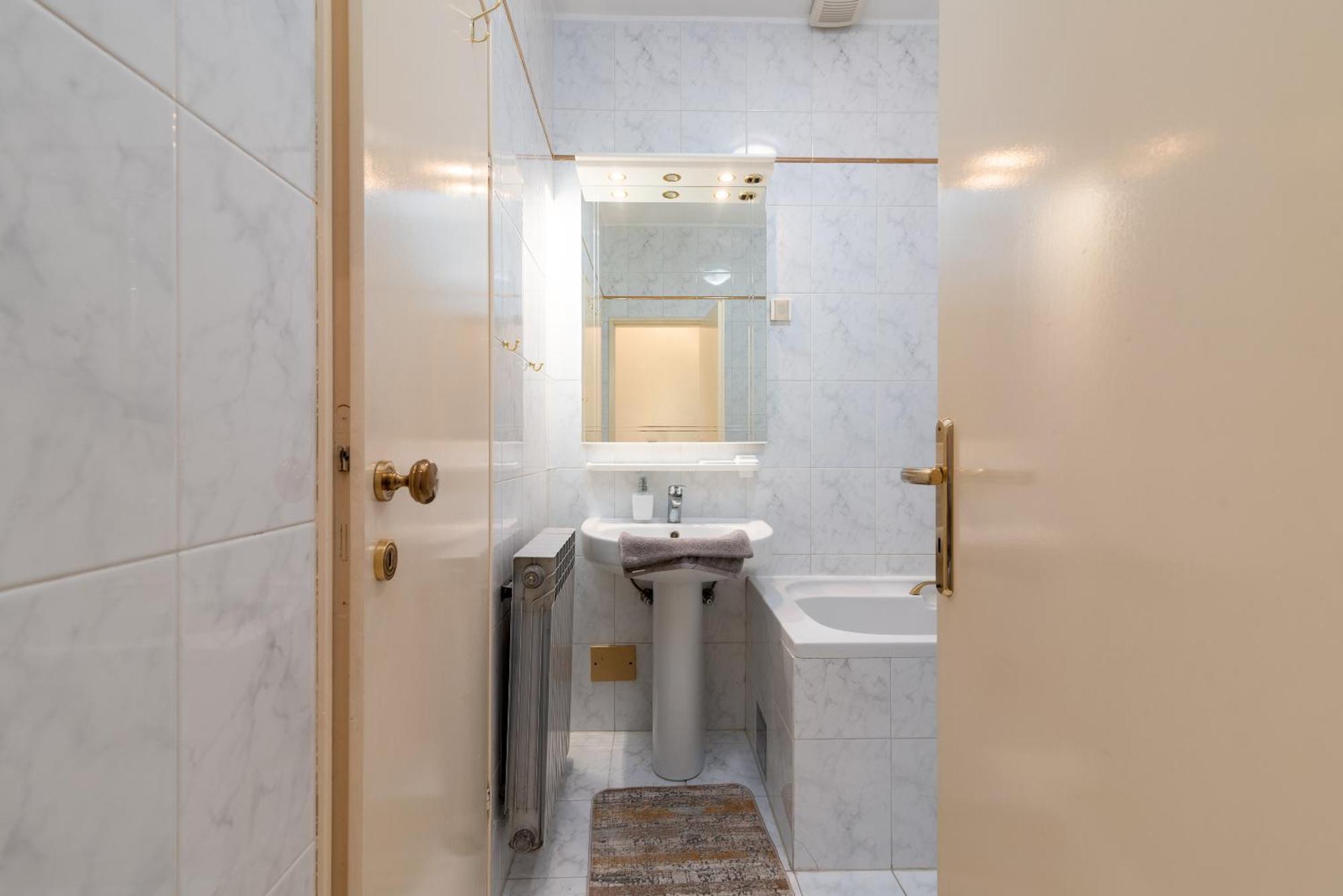 Appartement Luxury Overlooking The *